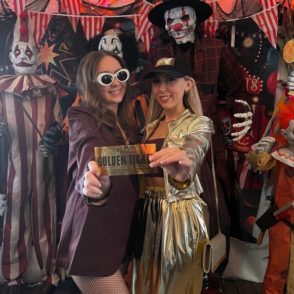 Cropped Gold Jacket - Picture 11 of 14